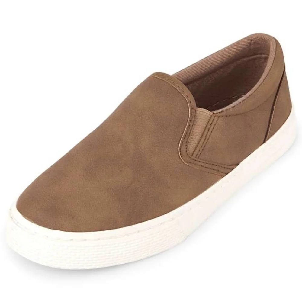 Big Boys Tan Slip On Sneakers (Size 6)